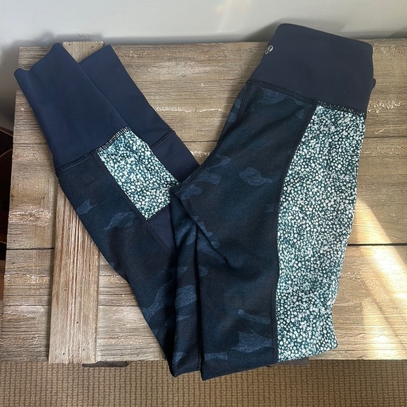 lululemon athletica Pants - Women’s Lululemon Athletica Camo Pattern Leggings